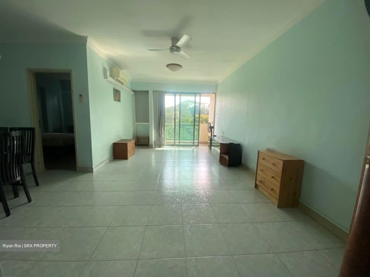 West Bay Condominium (D5), Condominium #558716581